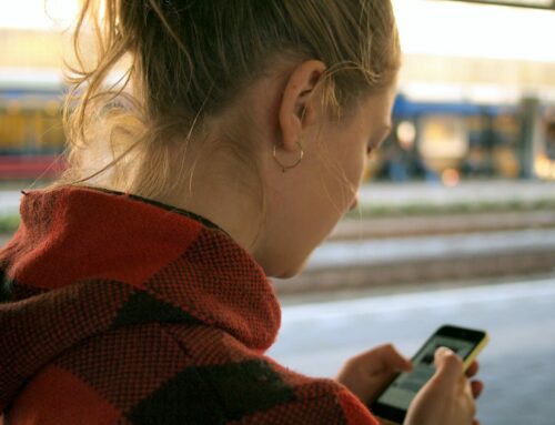 Los riesgos de las redes sociales y las nuevas tecnologías para los adolescentes
